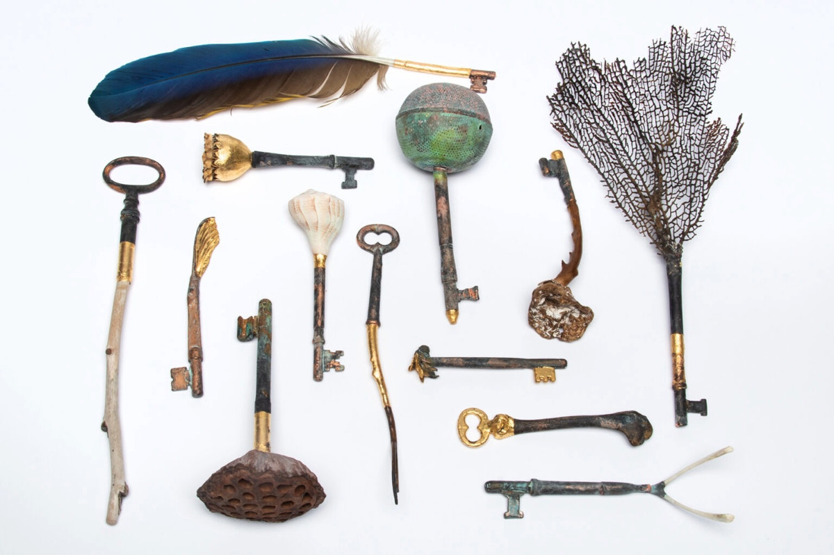Beth Krensky, Keys To Open the Beginning Before the End, 2022. Organic detritus, skeleton keys, copper, gold leaf, 19 x 20 x 3.5 inches. Courtesy of the artist. Photo: Amelia Walchli