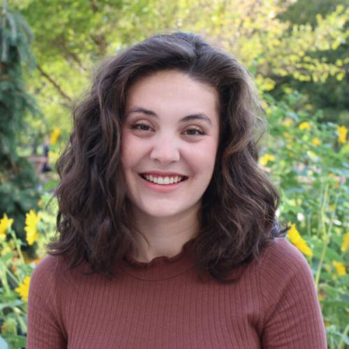 Alumna Hannah Salas (Theatre) receives Fulbright Award